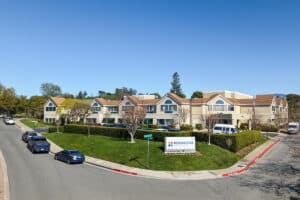 rossmoor post acute exterior of building and entrance