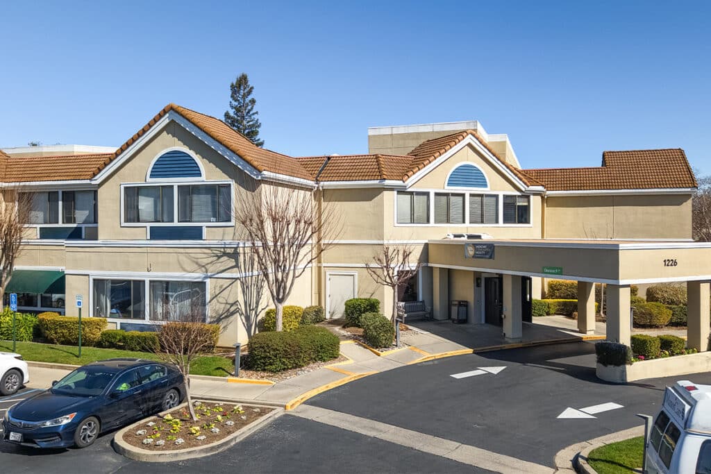 rossmoor post acute exterior of building and entrance