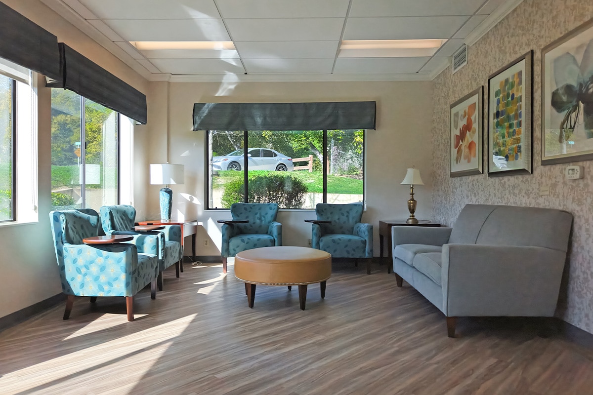 rossmoor post acute sitting area